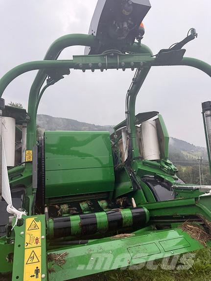 John Deere C441R Round Balers