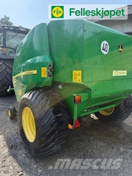 John Deere F440R Round Balers