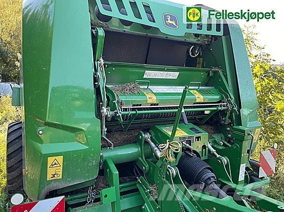 John Deere V451r Round Balers