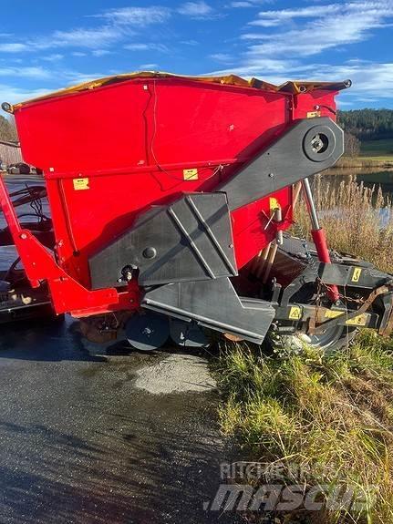 Junkkari 3000 ST Farm Drills