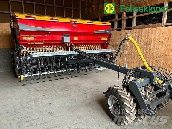 Junkkari M400 Plus Manure spreaders