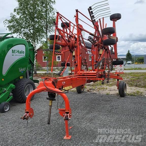 Kuhn GA7501 Swathers \ Windrowers