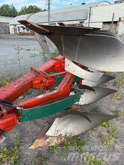 Kverneland E16 Plows