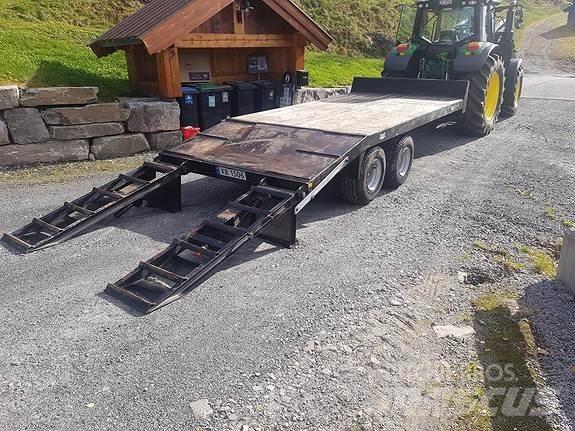 Mcm  Utility Trailers