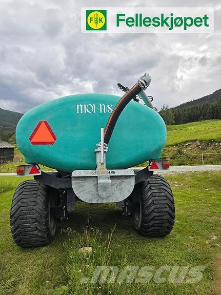 Moi Doff X-11 Mineral spreaders