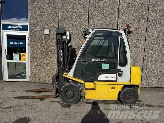 Nissan FD25 Diesel Forklifts