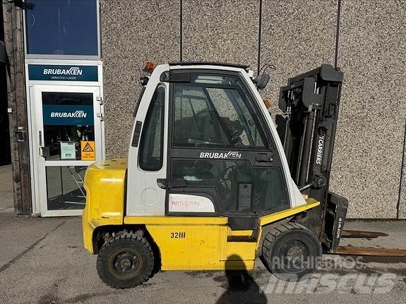 Nissan FD25 Diesel Forklifts