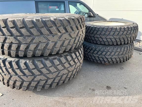 Nokian TRI 2 Tires, wheels and rims