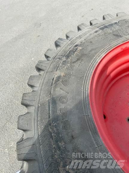 Nokian Tri2 Tires, wheels and rims