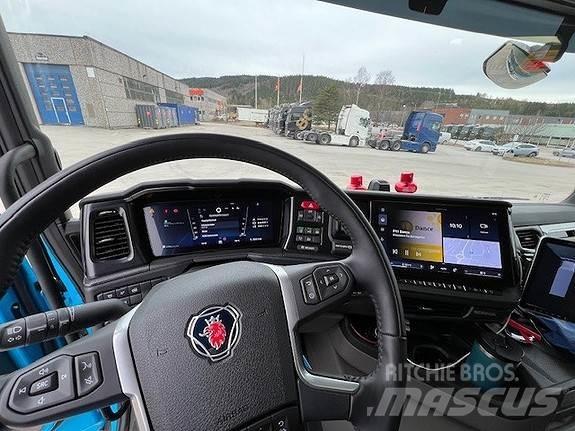 Scania G420B4X2NB Box trucks