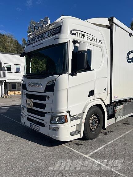 Scania R660 Box trucks