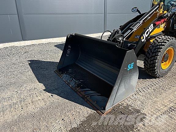  SE Universal Farm Equipment - Others