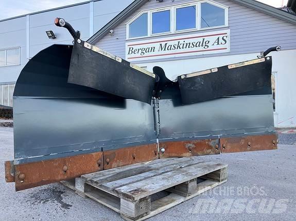 Stark NL2800R Snow Blades And Plows