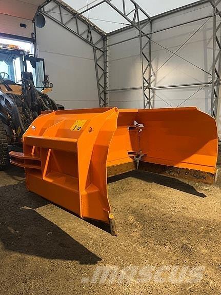 Tellefsdal H2 5200 Snow Blades And Plows
