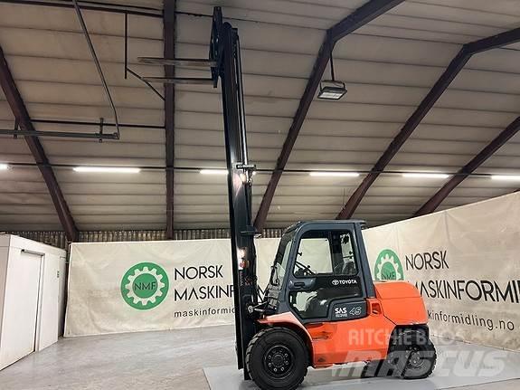 Toyota 42-7FD40 Diesel Forklifts