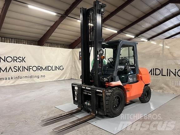 Toyota 42-7FD40 Diesel Forklifts