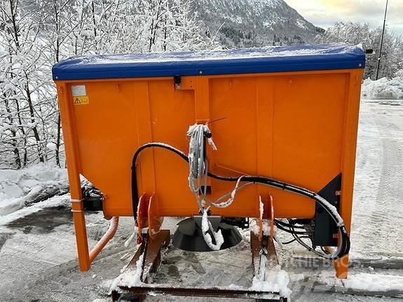  Traxos S15 VEP-490 Sand And Salt Spreaders