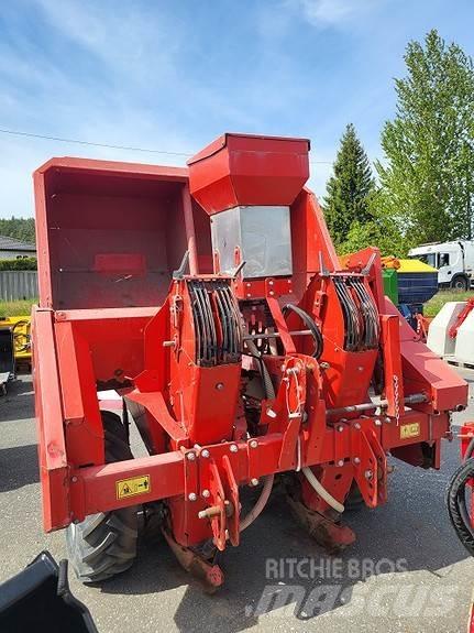 Underhaug UP 3720 Potato Harvesters And Diggers