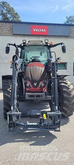 Valtra A114 Tractors