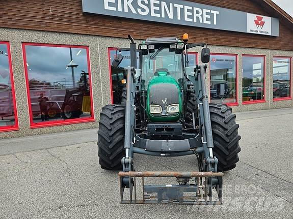 Valtra A92 Tractors