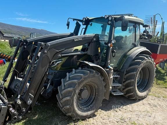 Valtra G 135 V Tractors