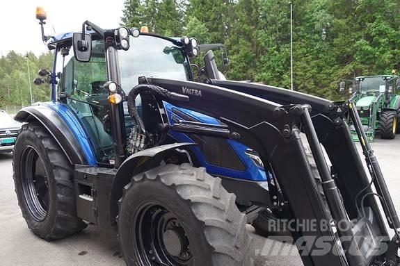 Valtra G125 Aktive Tractors