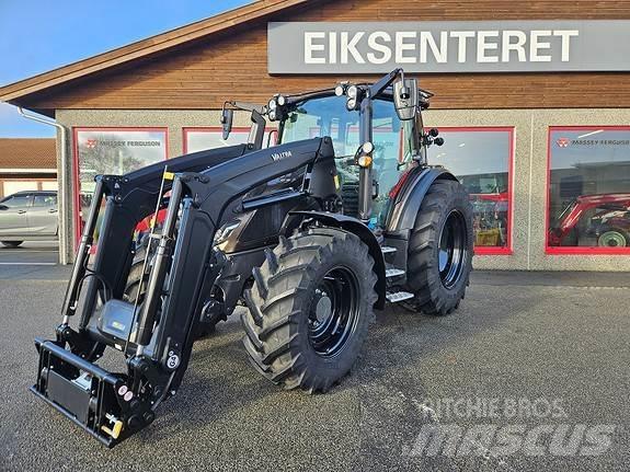 Valtra G135 Versu Tractors