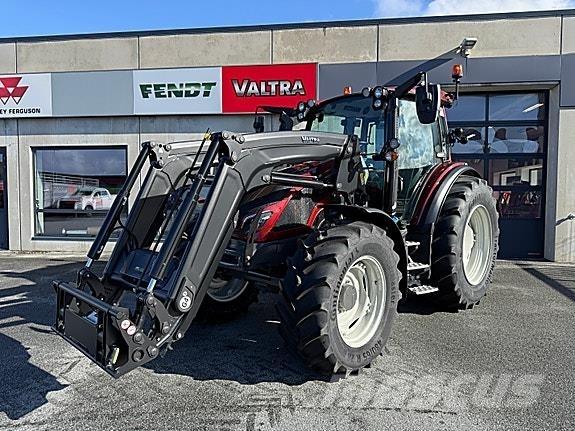 Valtra G135 Versu Tractors
