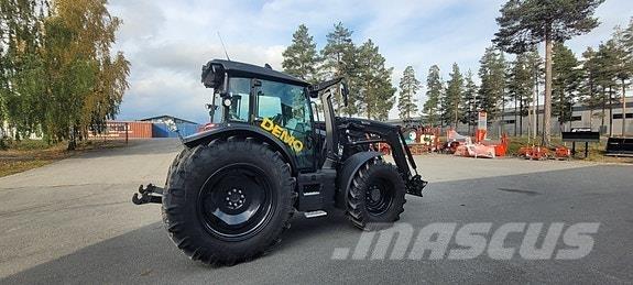 Valtra G135 Versu Tractors