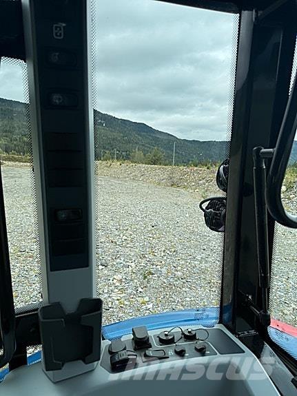 Valtra G135V Tractors