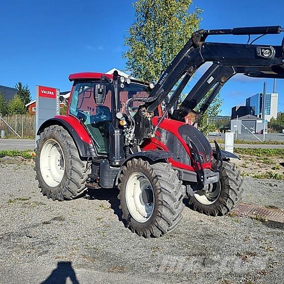 Valtra N-104 Tractors