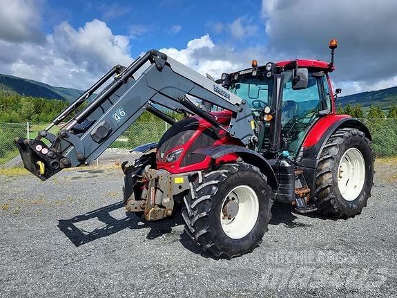 Valtra N 104 H5 Tractors