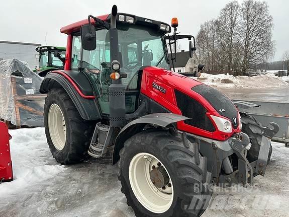 Valtra N103 Tractors