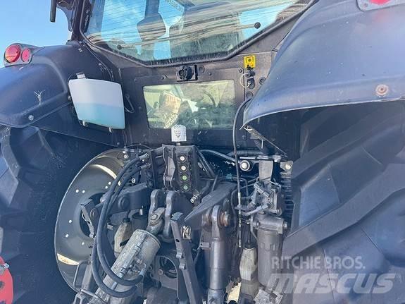 Valtra N123 Tractors