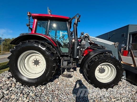 Valtra N123H Tractors