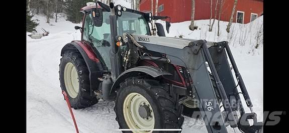 Valtra N134D Tractors