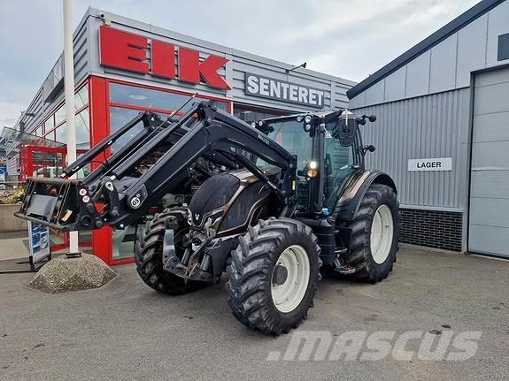 Valtra N155 Tractors