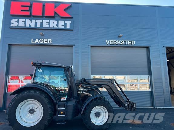 Valtra N155EH Tractors