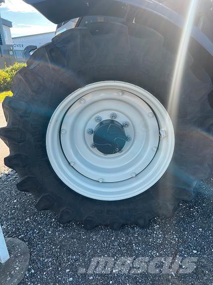Valtra N155EH Tractors