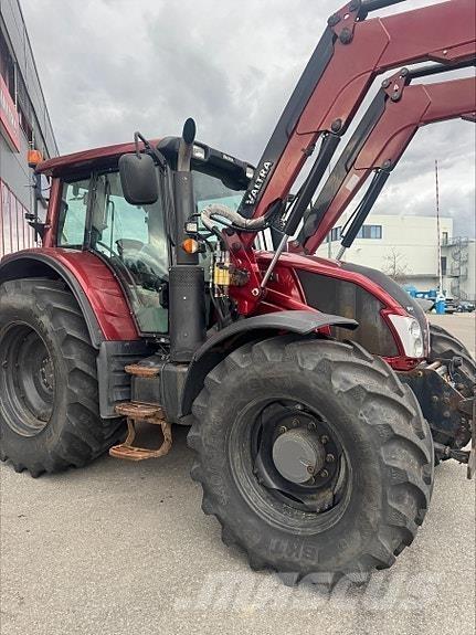 Valtra N163D Tractors
