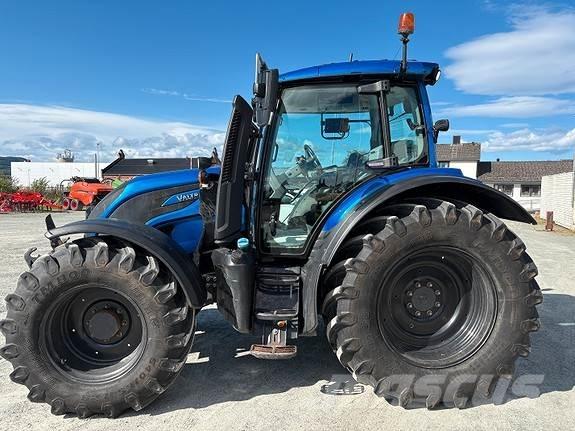 Valtra N174 Direct Tractors
