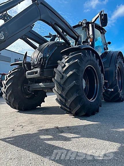 Valtra N174 Direct Tractors