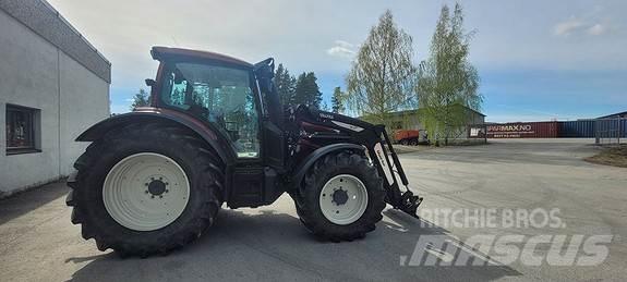 Valtra N174D Tractors