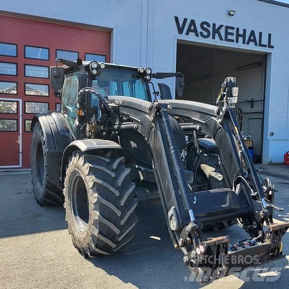 Valtra N174D Tractors