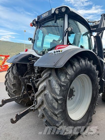 Valtra N174D Tractors