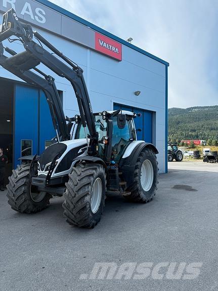Valtra N174D Tractors