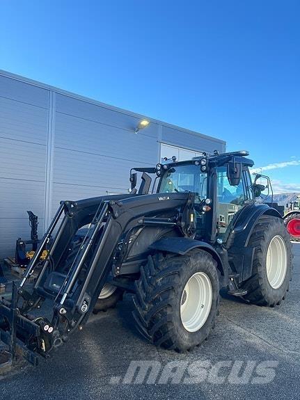 Valtra N174D Tractors