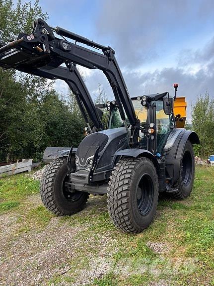 Valtra N175 Direct Tractors