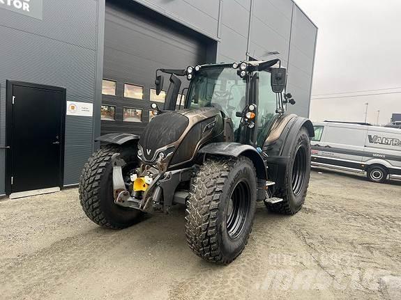 Valtra N175D Tractors