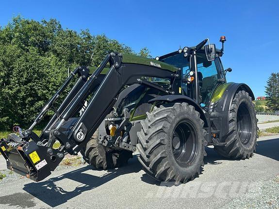 Valtra N175D Tractors